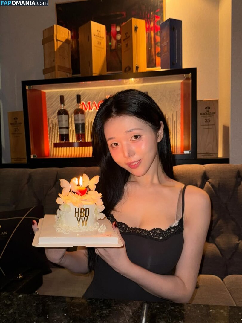 Lee Yeon-woo / yeonwooahh / yonu1201 / 이연우 | Yonu Kuro | yonu_kuro ヌード OnlyFans  流出写真 #1