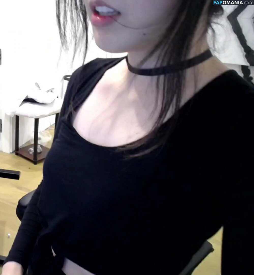 LilyPichu / onlysaber ヌード OnlyFans  流出写真 #105