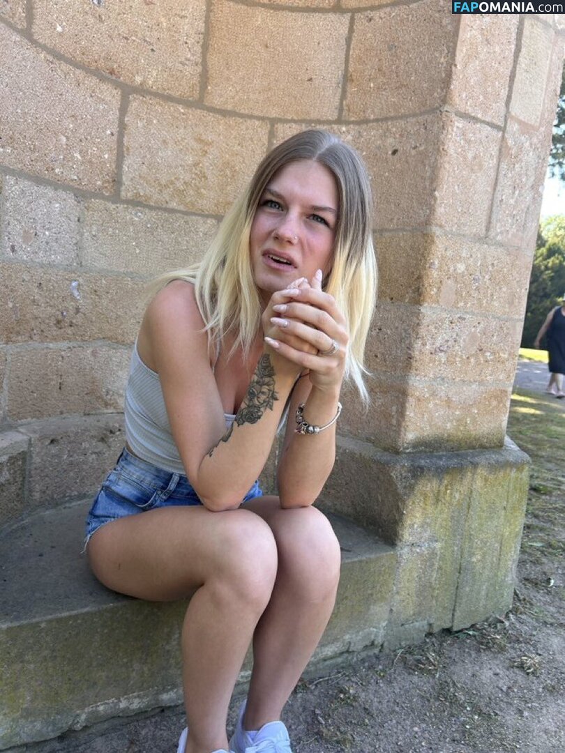 Lilyschote / lilyschote.official ヌード OnlyFans  流出写真 #2