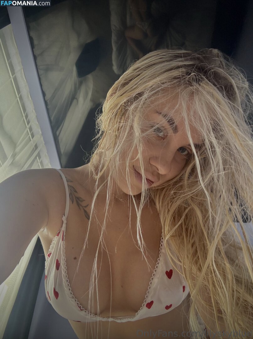 lilyskyblue / lizzkiax / lizzkyiax / user631104661652 ヌード OnlyFans  流出写真 #22