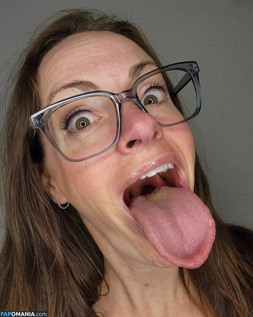 Long Tongue Fetish / _longtonguelewis / diqueentongue / longtonguelewis ヌード OnlyFans  流出写真 #312