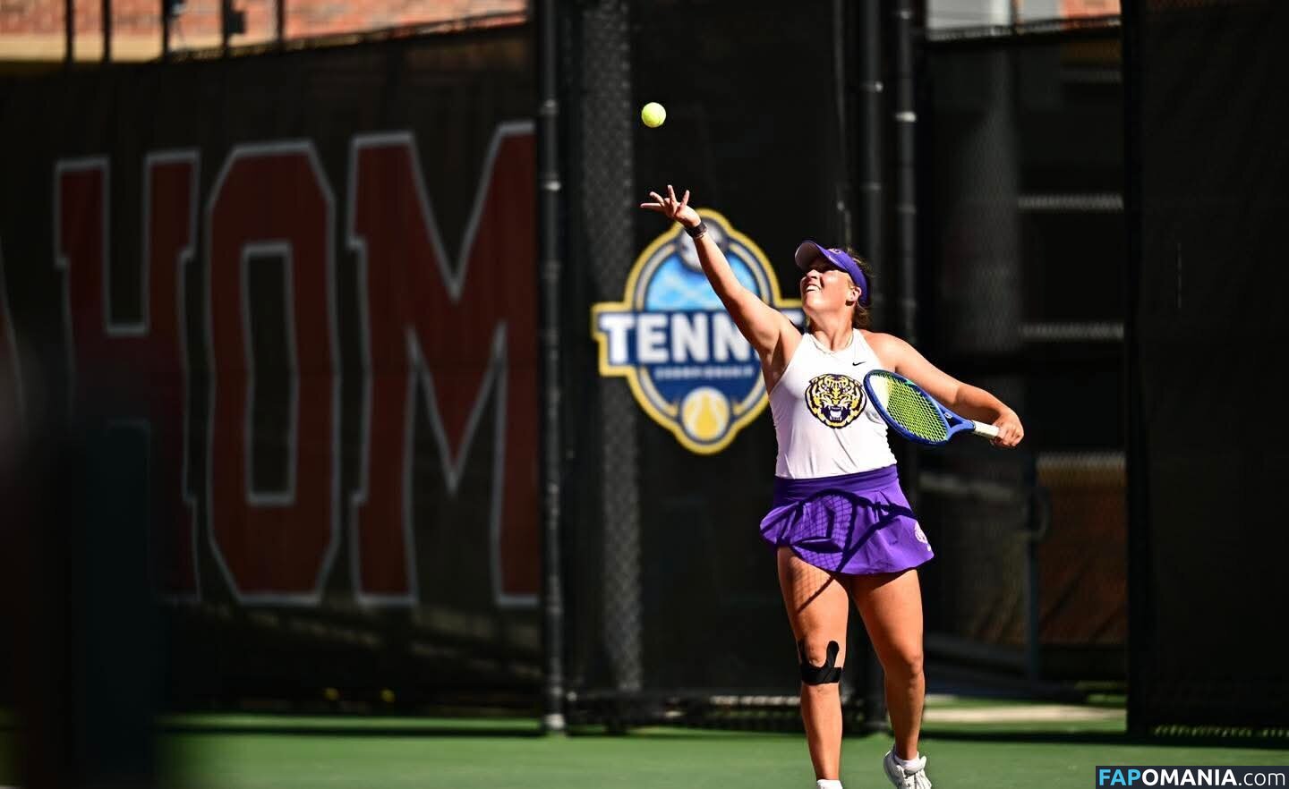 Lsu woman tennis ヌード OnlyFans  流出写真 #1