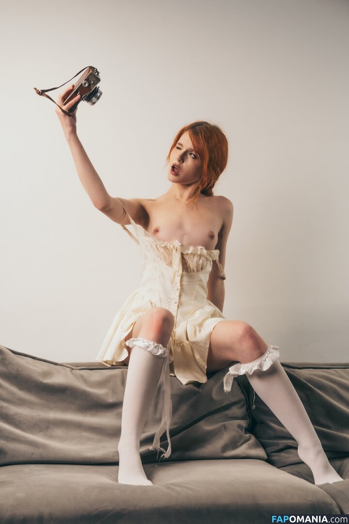 ellie_grau / m0llb / mamad0ll / mollb_cosplay ヌード OnlyFans  流出写真 #23