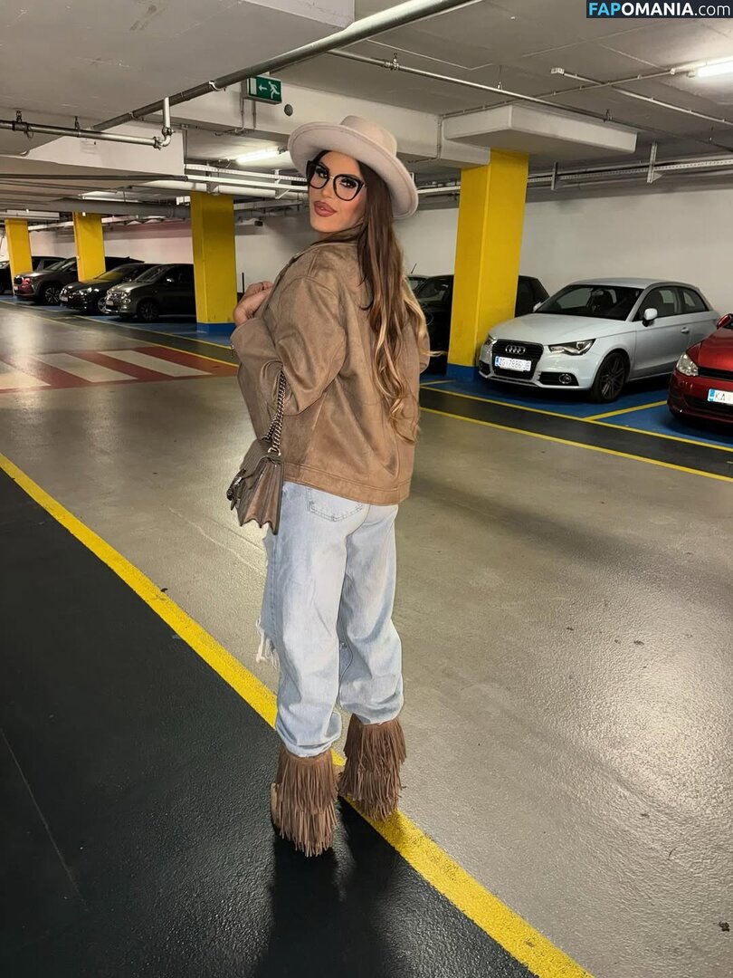Croatian Girl / Marija Meglaj / https: / marijameglaj / marijameglaj11 ヌード OnlyFans  流出写真 #100