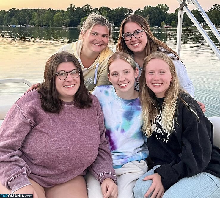 Maura / maurahiggins / pennyliciouss ヌード OnlyFans  流出写真 #6