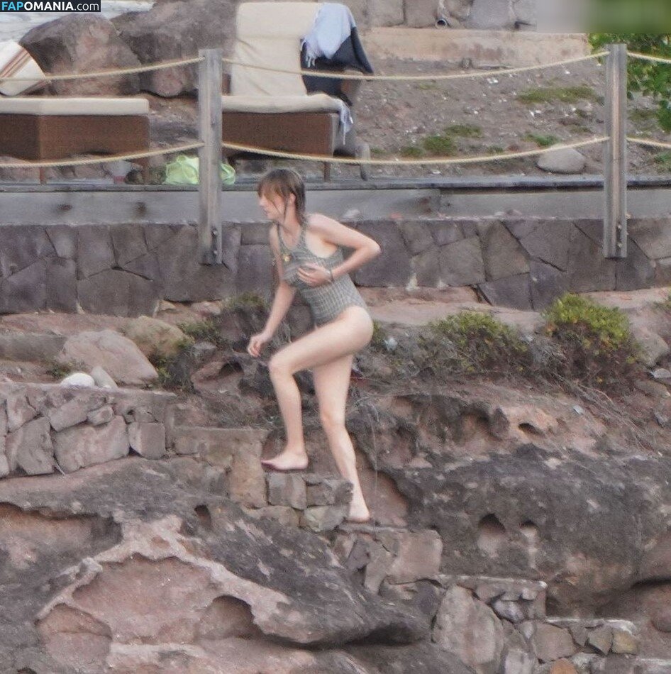 Maya Hawke / maya_hawke / neohawk2 ヌード OnlyFans  流出写真 #455