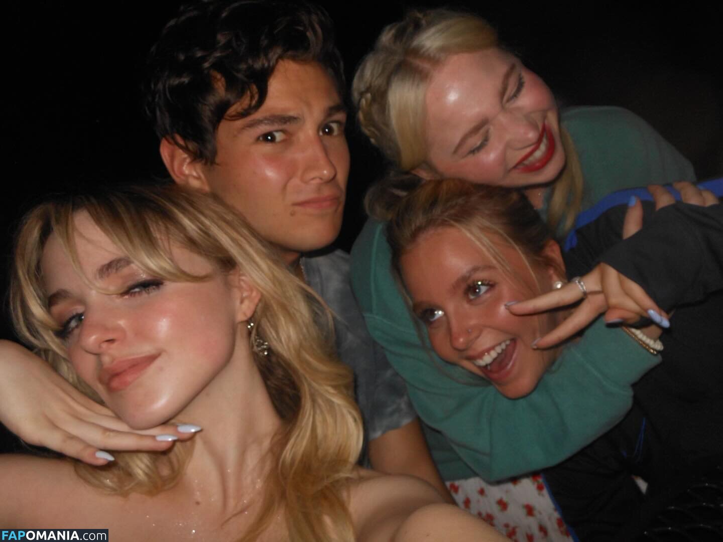 Mckenna Grace / mckennagrace / mckennagraceful ヌード OnlyFans  流出写真 #187