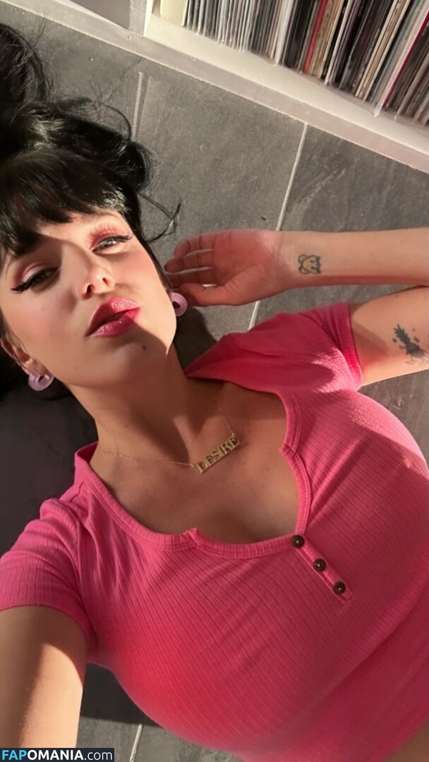 Desire (desire_musicofficial / Megan Louise / desire_musicofficial ヌード OnlyFans  流出写真 #3