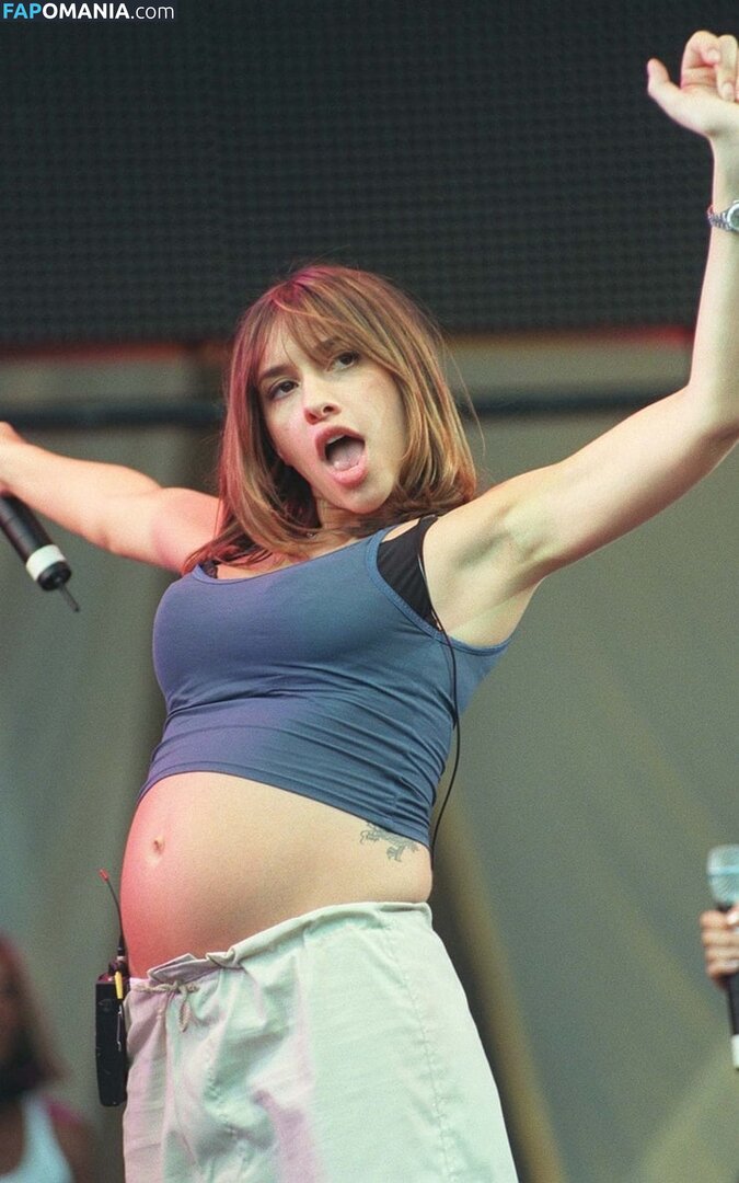 Melanie Blatt / https: / melanieblatt / melblatt ヌード OnlyFans  流出写真 #4