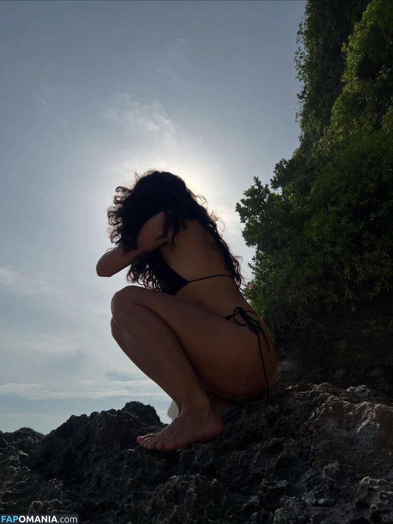 Michelle Andrade / https: / mish_andrade / mishvirmish ヌード OnlyFans  流出写真 #1