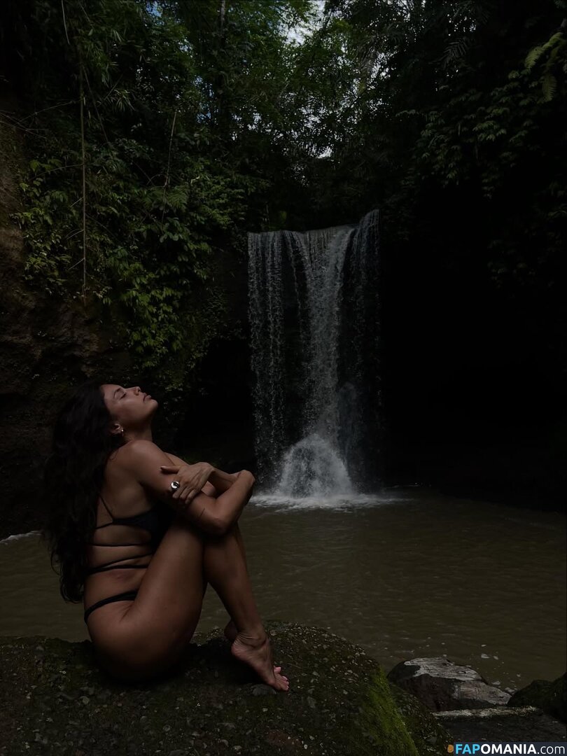 Michelle Andrade / https: / mish_andrade / mishvirmish ヌード OnlyFans  流出写真 #7