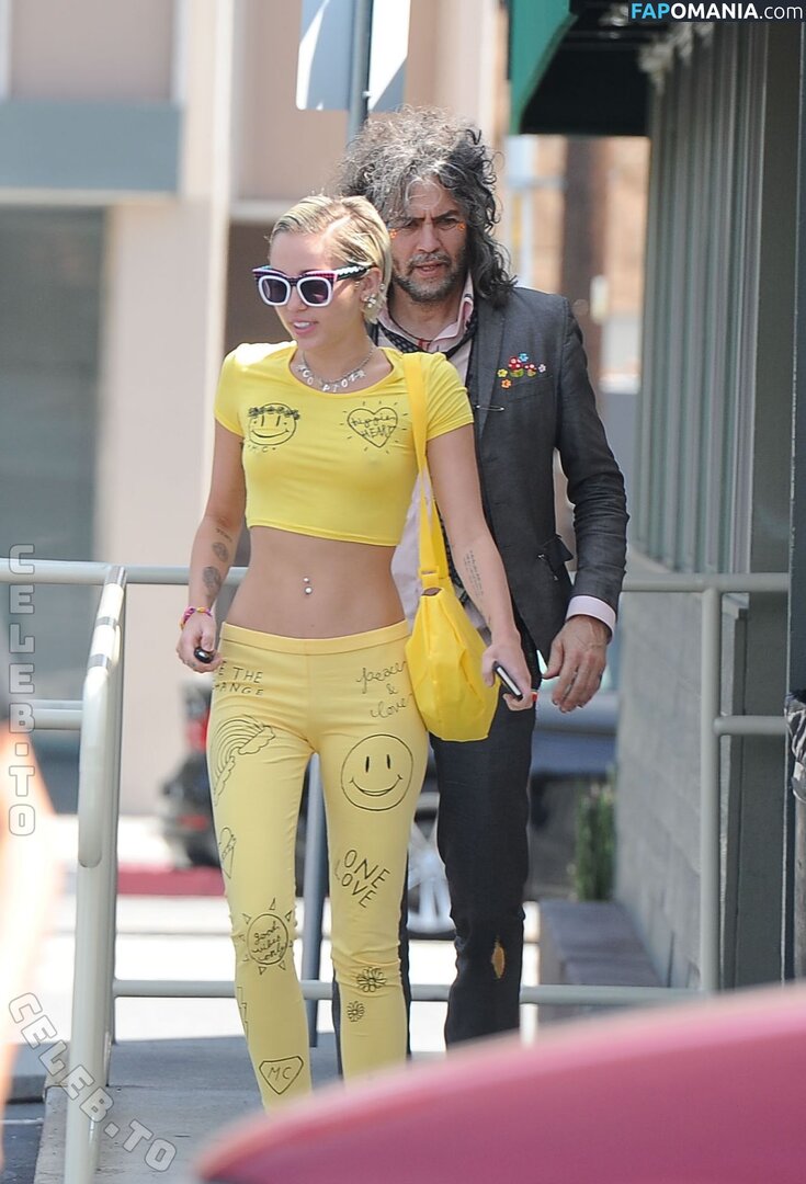 Miley Cyrus / https: / mileycyrus ヌード OnlyFans  流出写真 #6