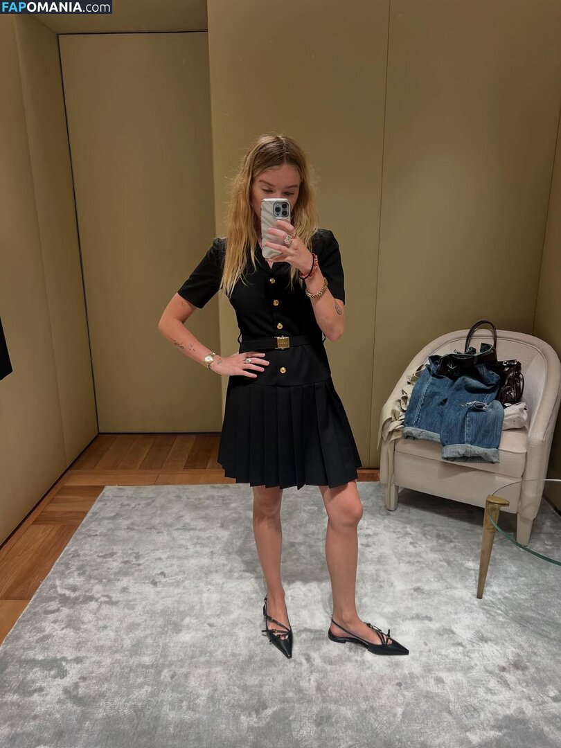 Milly Alcock / https: / millyalcock ヌード OnlyFans  流出写真 #285