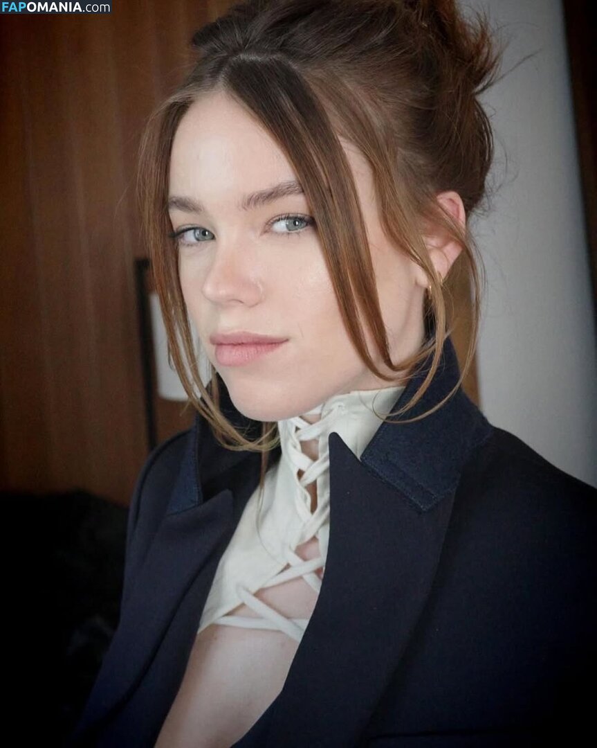 Milly Alcock / https: / millyalcock ヌード OnlyFans  流出写真 #313