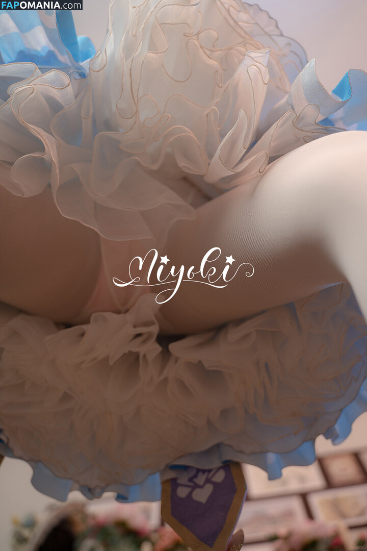 Misaki Suzuki / Miyoki / m1yok1h1me / 软趴在床单上 / 铃木美笑 ヌード OnlyFans  流出写真 #5