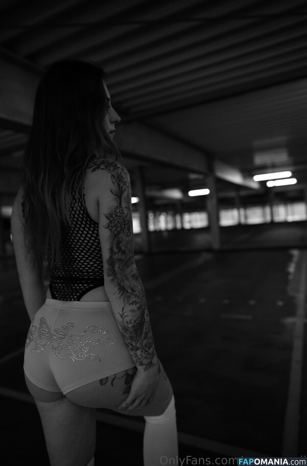 Mommy_Jv / https: / miss_queenii_x3 / mrsqueenii ヌード OnlyFans  流出写真 #4