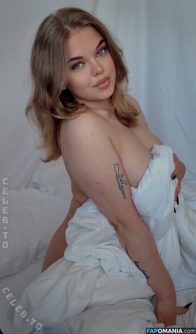 Joanna668636037 / Kelluxee / Naughty Kelly / https: / naughtykells ヌード OnlyFans  流出写真 #2