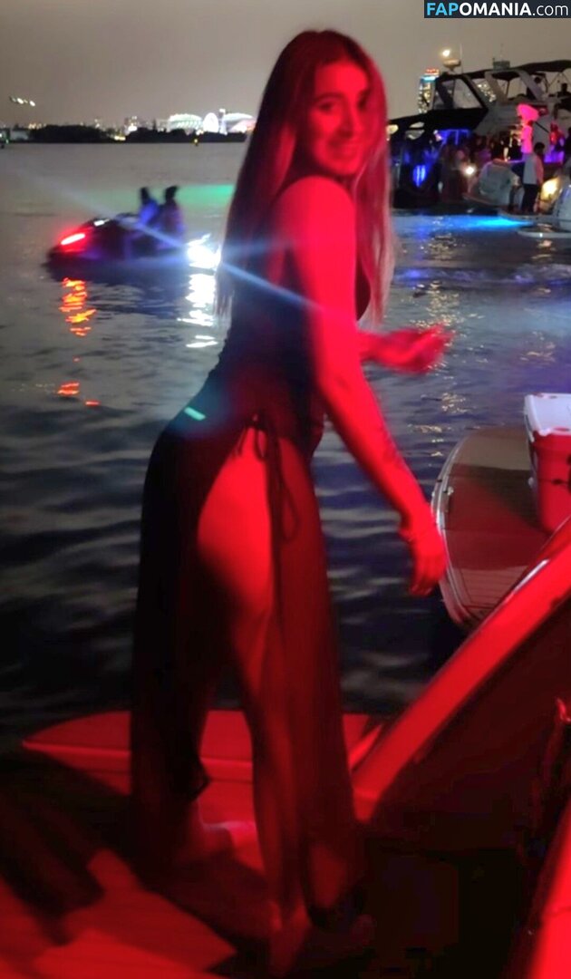 Navpreet Gotara / navpreetg_ ヌード OnlyFans  流出写真 #1