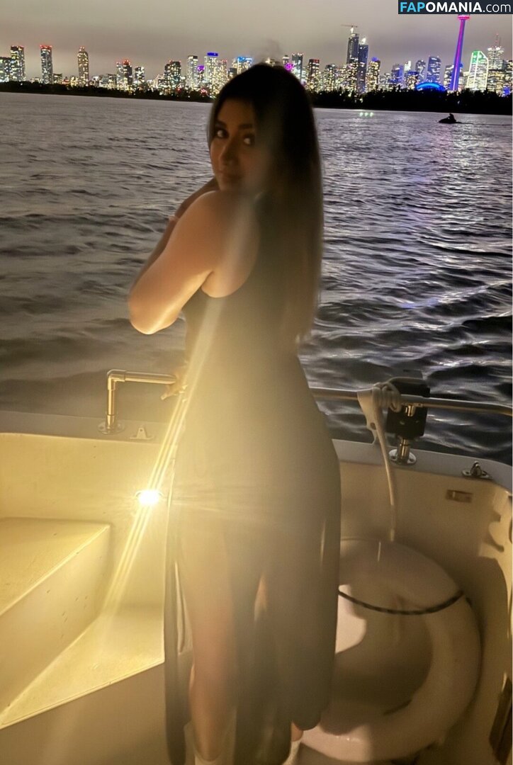 Navpreet Gotara / navpreetg_ ヌード OnlyFans  流出写真 #3