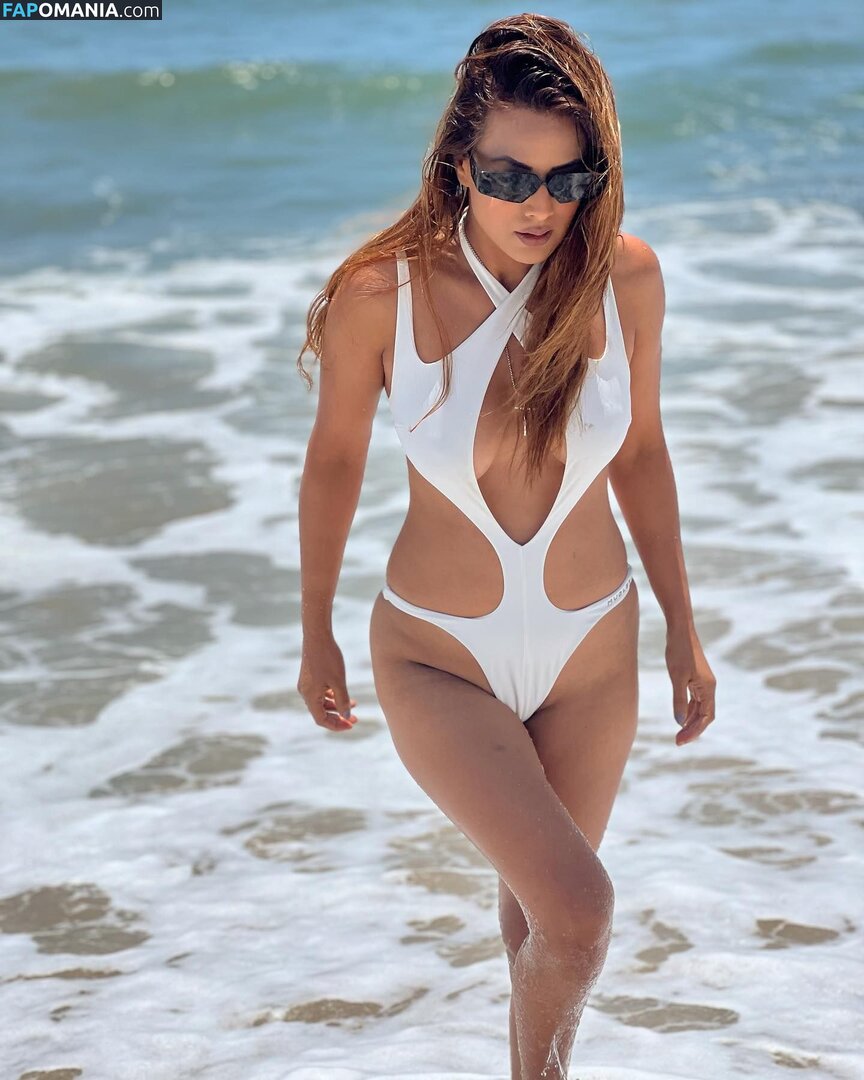 Nia Sharma ヌード OnlyFans  流出写真 #20