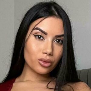 Nicole Snow