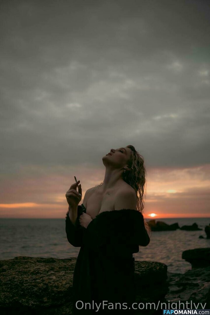 elara_moonq / nightly / nightlyy ヌード OnlyFans  流出写真 #479