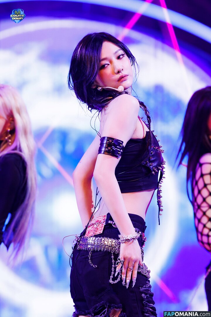 Ningning (æspa / aespa / imnotningning / littlechopper ヌード OnlyFans  流出写真 #178