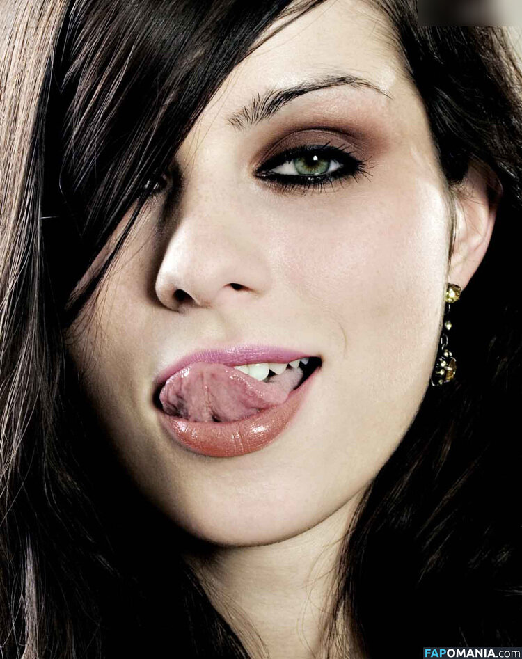 Nora Tschirner / normatschernau ヌード OnlyFans  流出写真 #2