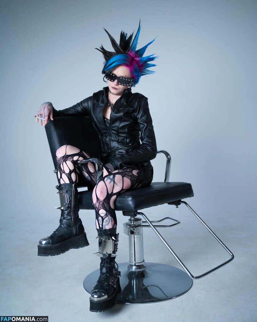 https: / noteasybeinwhee / noteasybeinwheezy ヌード OnlyFans  流出写真 #1