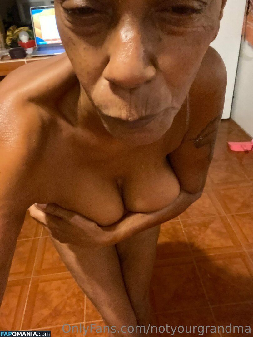 notyourgrandma ヌード OnlyFans  流出写真 #1