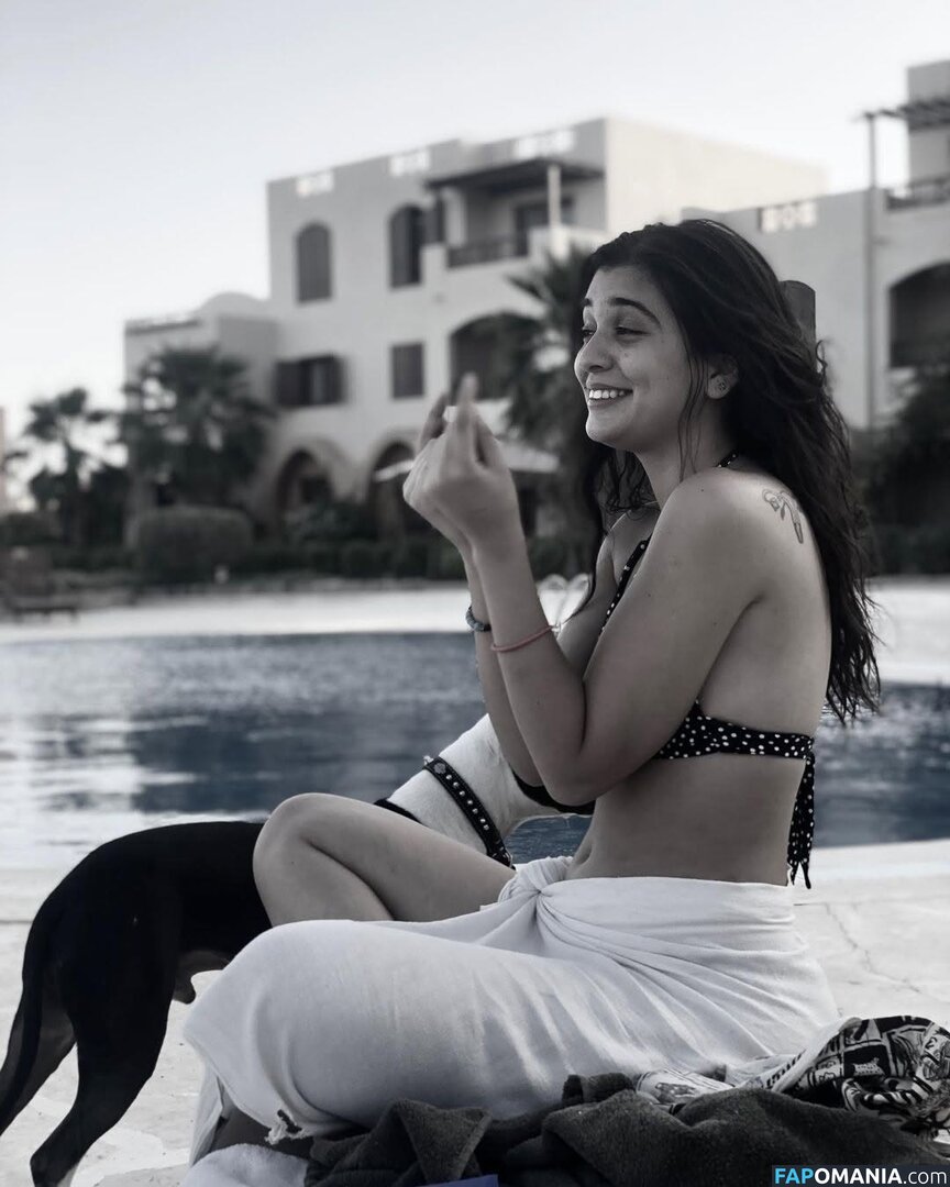 Nourine Abouseada / https: / nourineabouseada ヌード OnlyFans  流出写真 #3