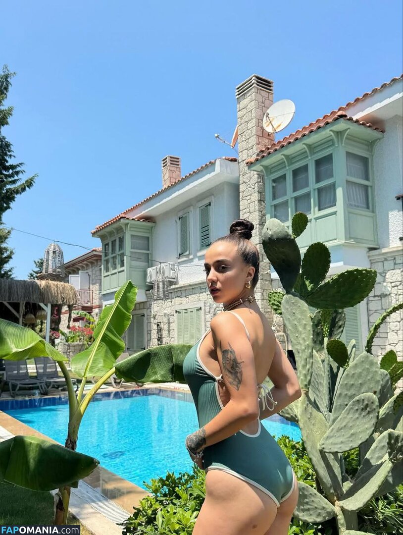 Nurseli Aksoy / https: / punknurseli ヌード OnlyFans  流出写真 #20