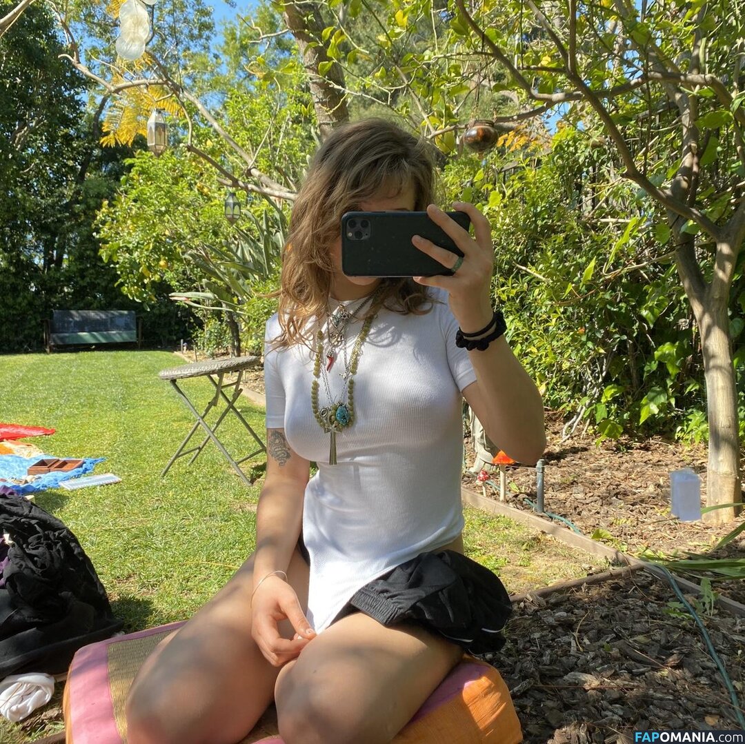 https: / odessaazion ヌード OnlyFans  流出写真 #10