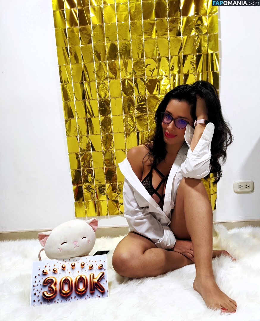 Officefacil / Vivi Becerra / vivi.v / vivi_officefacil / vivib0808 ヌード OnlyFans  流出写真 #237