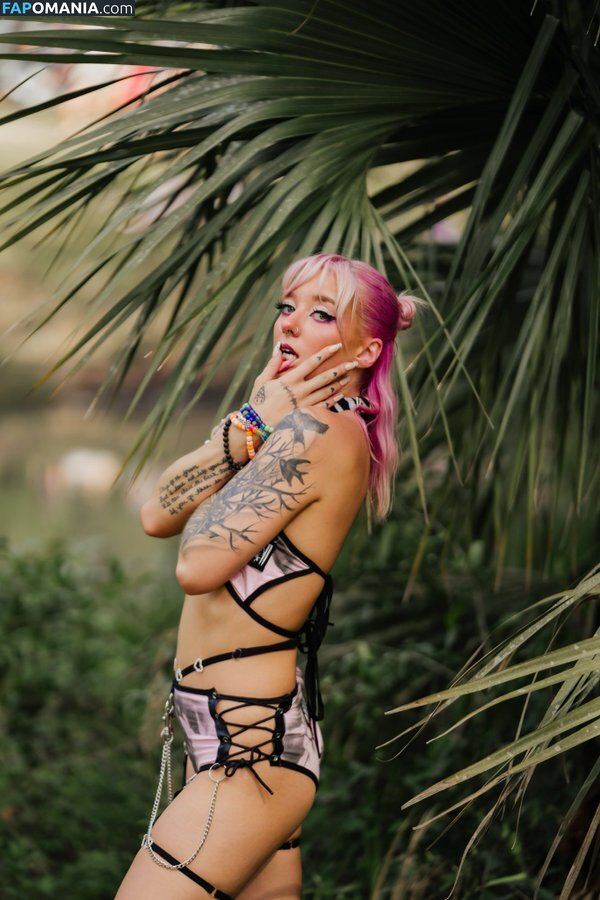 chloeblackz / onevegetabletwo ヌード OnlyFans  流出写真 #3