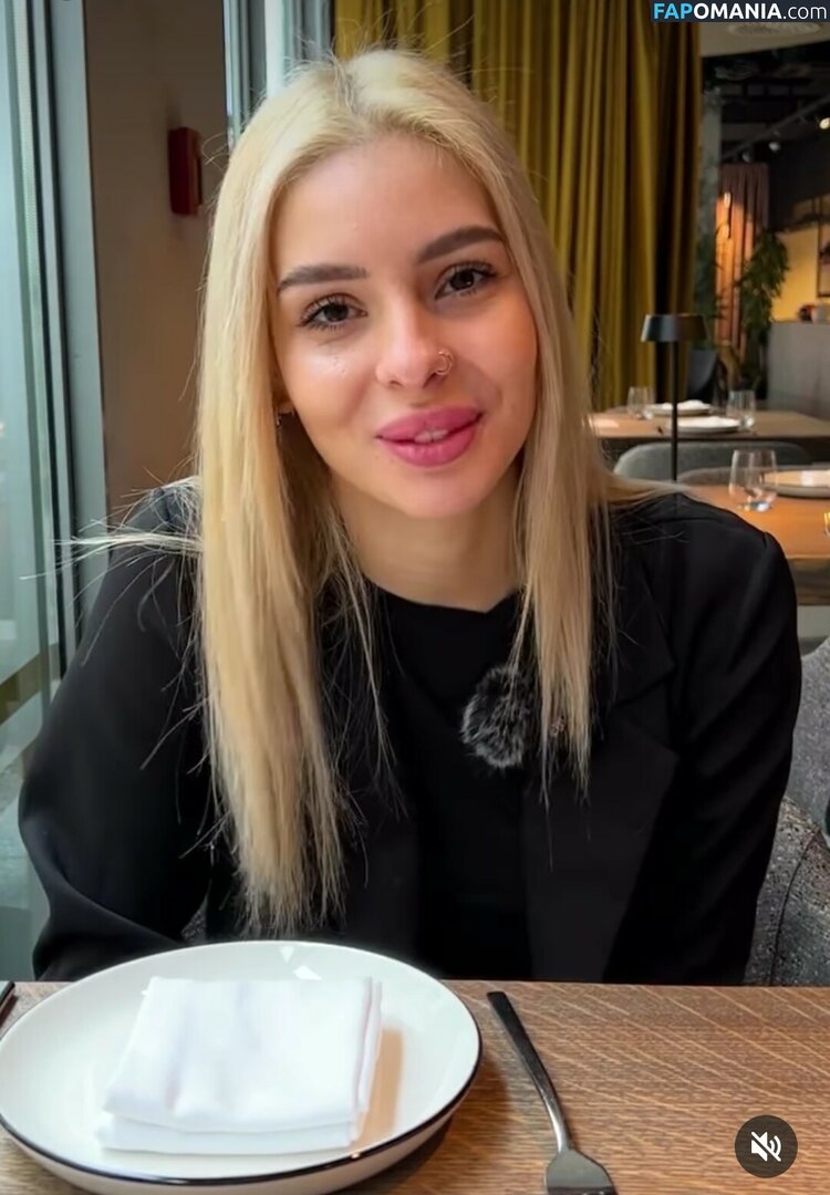 amator_csajok / f.lillaa / petratimea ヌード OnlyFans  流出写真 #1689