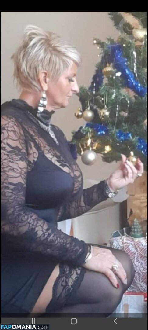 amator_csajok / f.lillaa / petratimea ヌード OnlyFans  流出写真 #2676