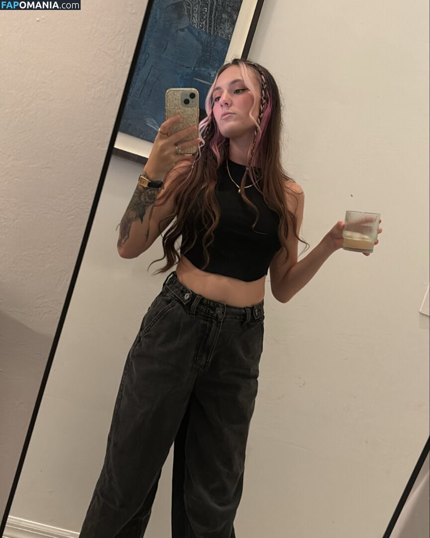 Poppy Quinn / PoppyQuinnn / https: / poppyquinn33 / the.poppy.quinn ヌード OnlyFans  流出写真 #16