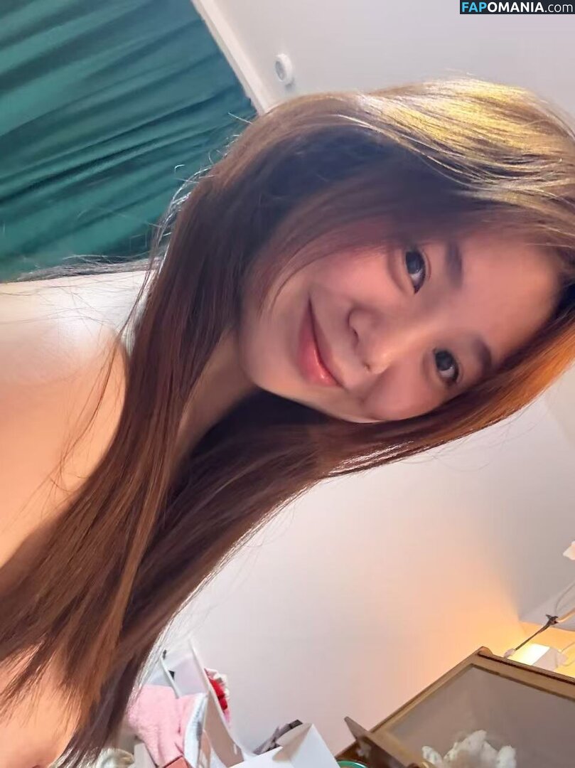 https: / qianqianwan96 ヌード OnlyFans  流出写真 #1