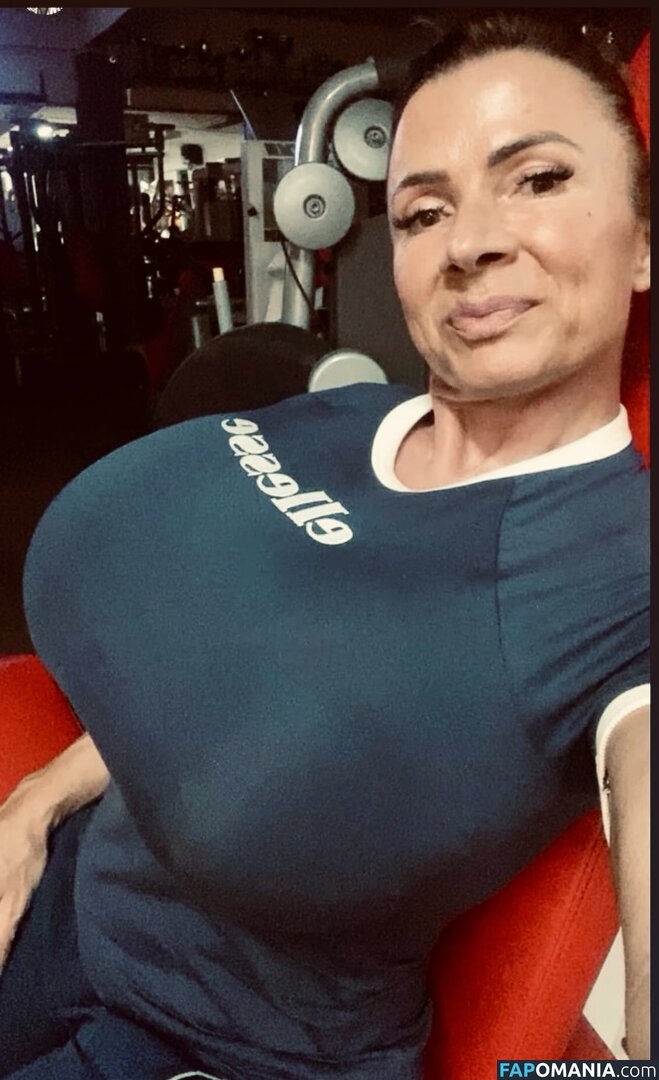 QueenMuscleBoobs ヌード OnlyFans  流出写真 #12