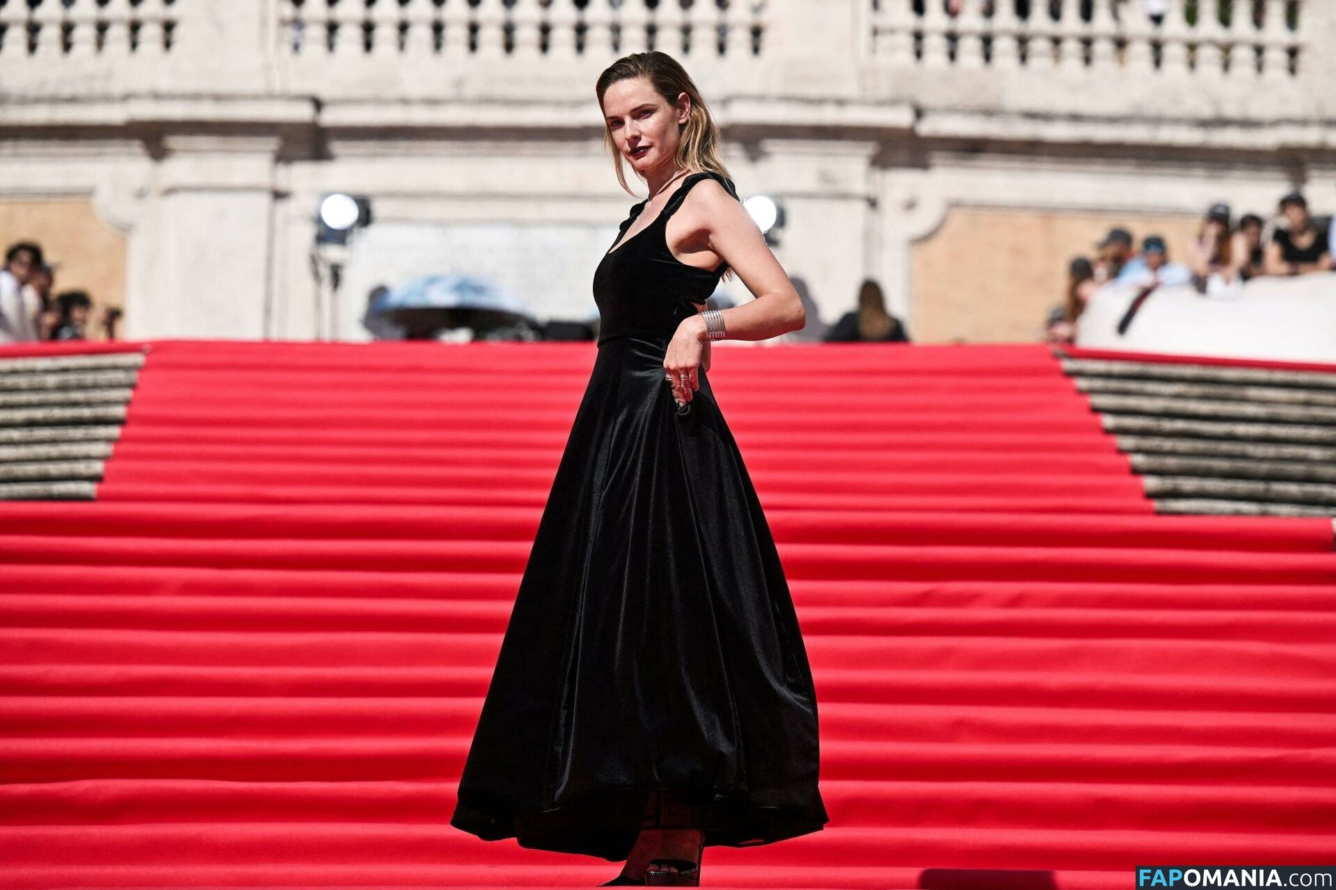 Rebecca Ferguson / officialrebeccaferguson / rebeccacambria_free ヌード OnlyFans  流出写真 #16