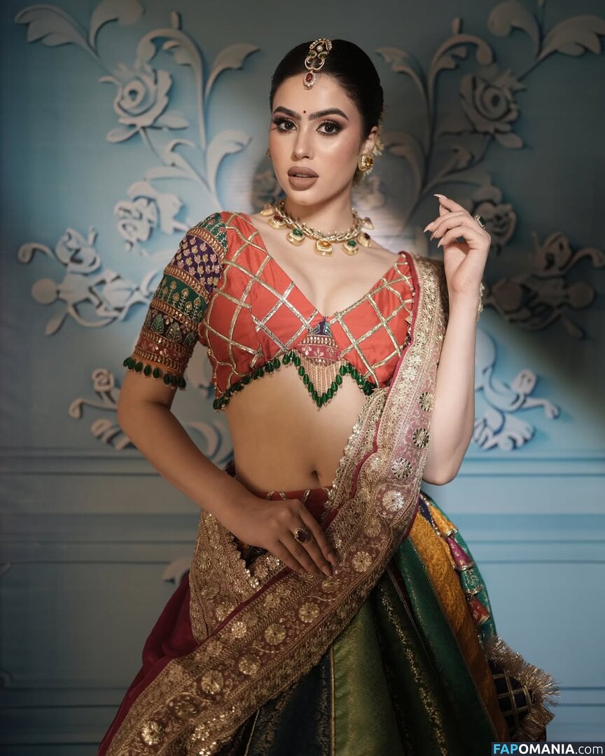 Riva Arora / https: / riva.arora.1 / riva.aroraofficial / rivarora_ ヌード OnlyFans  流出写真 #4