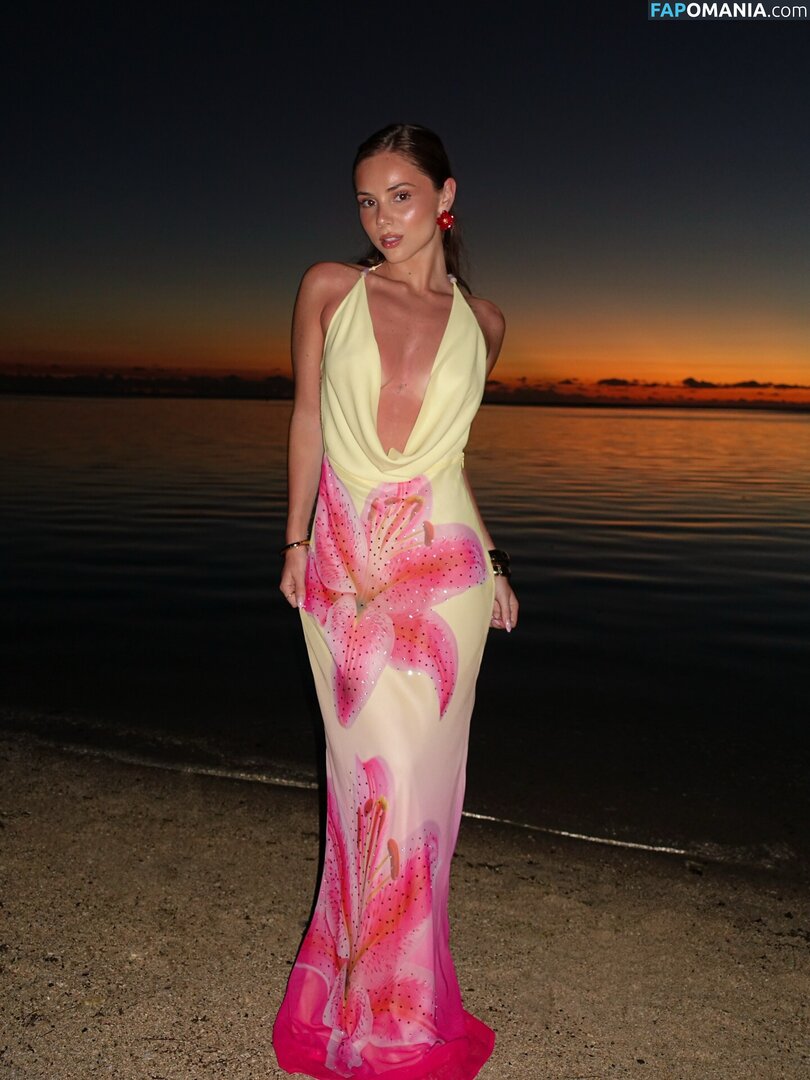 Romane Bertrand / rromane.b ヌード OnlyFans  流出写真 #19