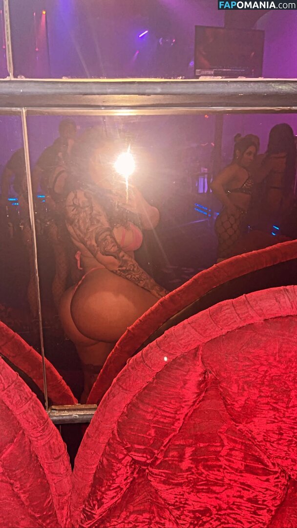 Ruthlesshg  / https: / mscarlettredd / ruthlesshg ヌード OnlyFans  流出写真 #2
