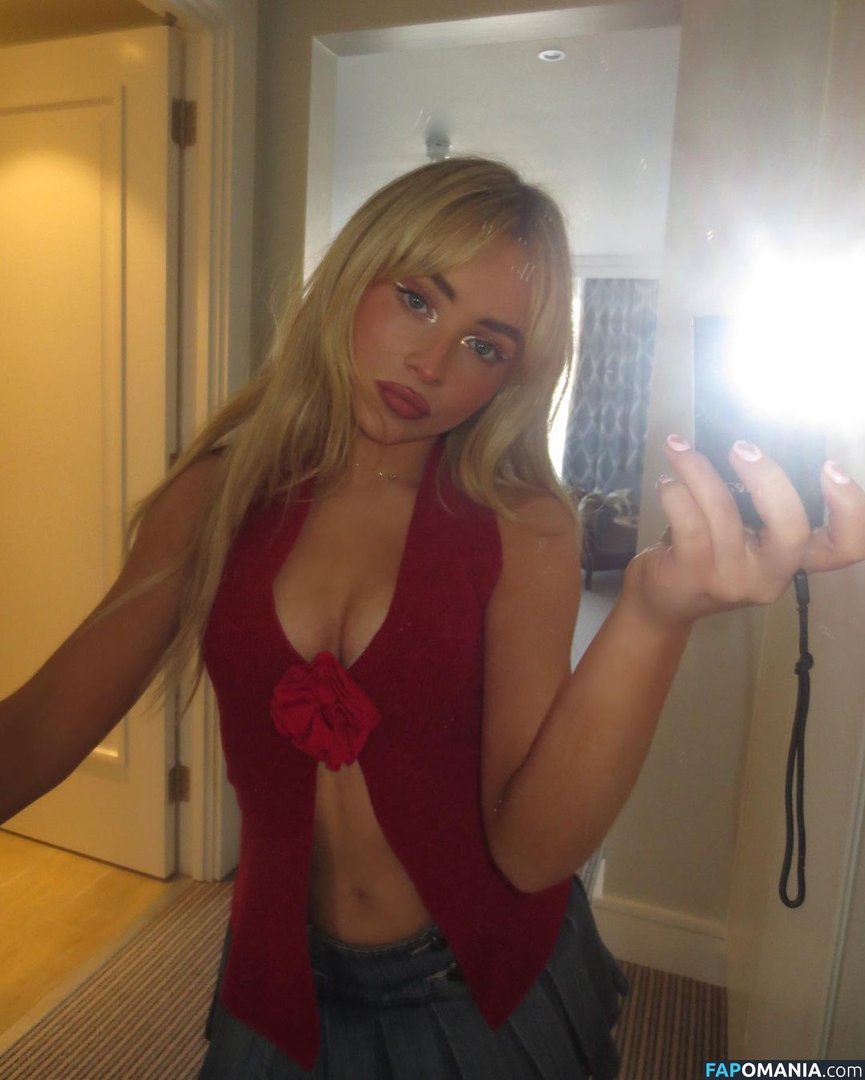 Sabrina Carpenter / https: / sabrinacarpenter ヌード OnlyFans  流出写真 #43
