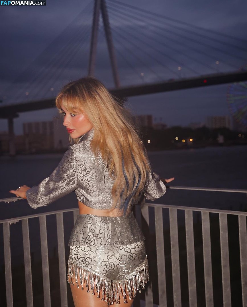Sabrina Carpenter / https: / sabrinacarpenter ヌード OnlyFans  流出写真 #90