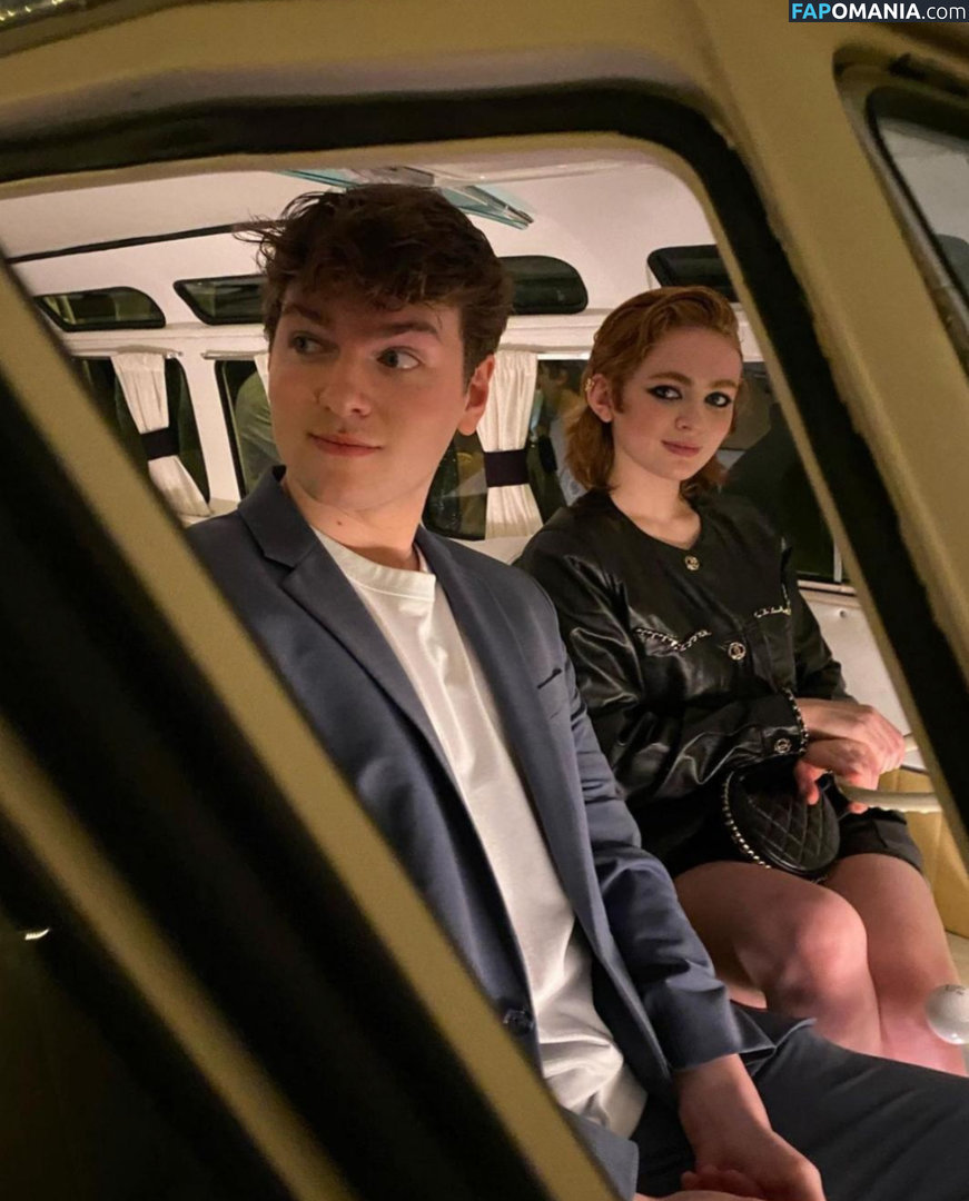 Sadie Sink / sadiesink / sadiesink_ ヌード OnlyFans  流出写真 #10