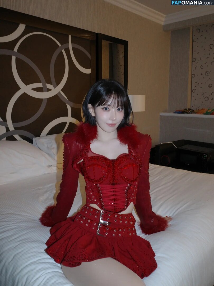 39saku_chan / LESSERAFIM / Sakura Miyawaki 宮脇 咲良 ヌード OnlyFans  流出写真 #13