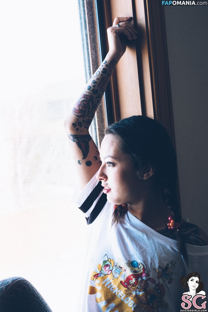 Sassafrass / _sassafrass / definite.bad.idea ヌード OnlyFans  流出写真 #1