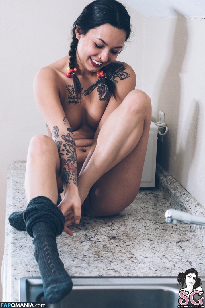 Sassafrass / _sassafrass / definite.bad.idea ヌード OnlyFans  流出写真 #17